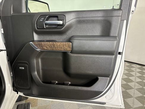 Used 2022 GMC Sierra 1500 Denali w/ Denali Premium Package AWD/4WD image 27