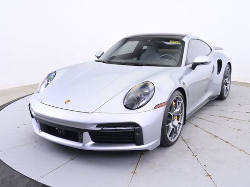 Used 2021 Porsche 911 Turbo image 1