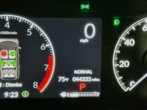 Used 2025 Honda Pilot Touring image 18