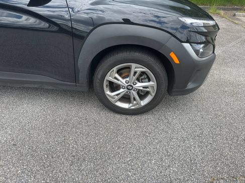 Used 2023 Hyundai Kona SEL AWD/4WD image 12