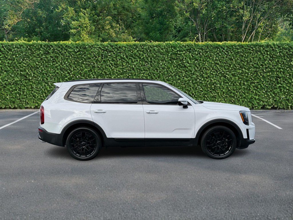 Used 2021 Kia Telluride SX w/ Nightfall Edition Package AWD/4WD image 2