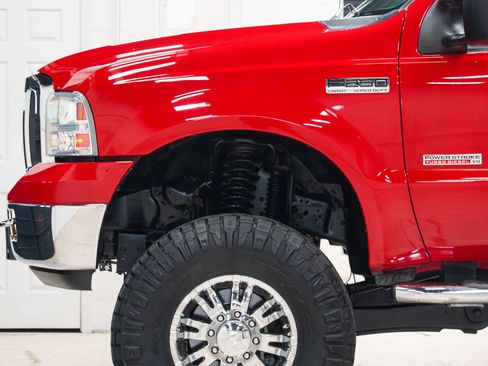 Used 2006 Ford F250 XL AWD/4WD image 12