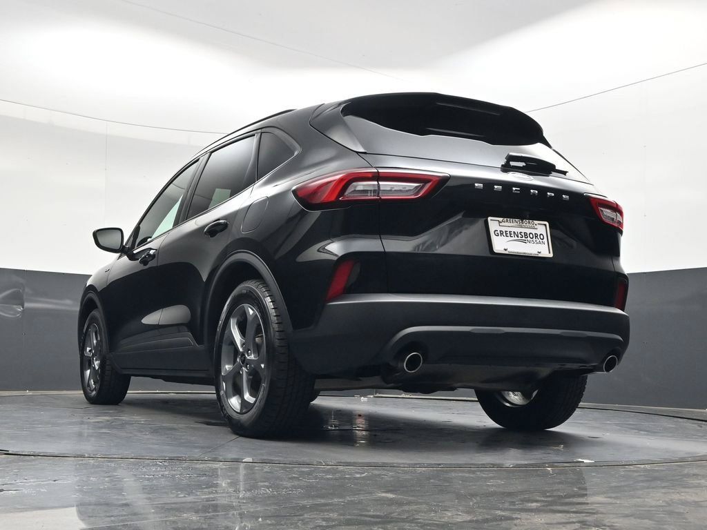 Used 2025 Ford Escape ST-Line FWD image 36