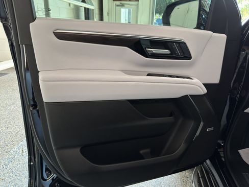 New 2025 Chevrolet Tahoe Premier image 26