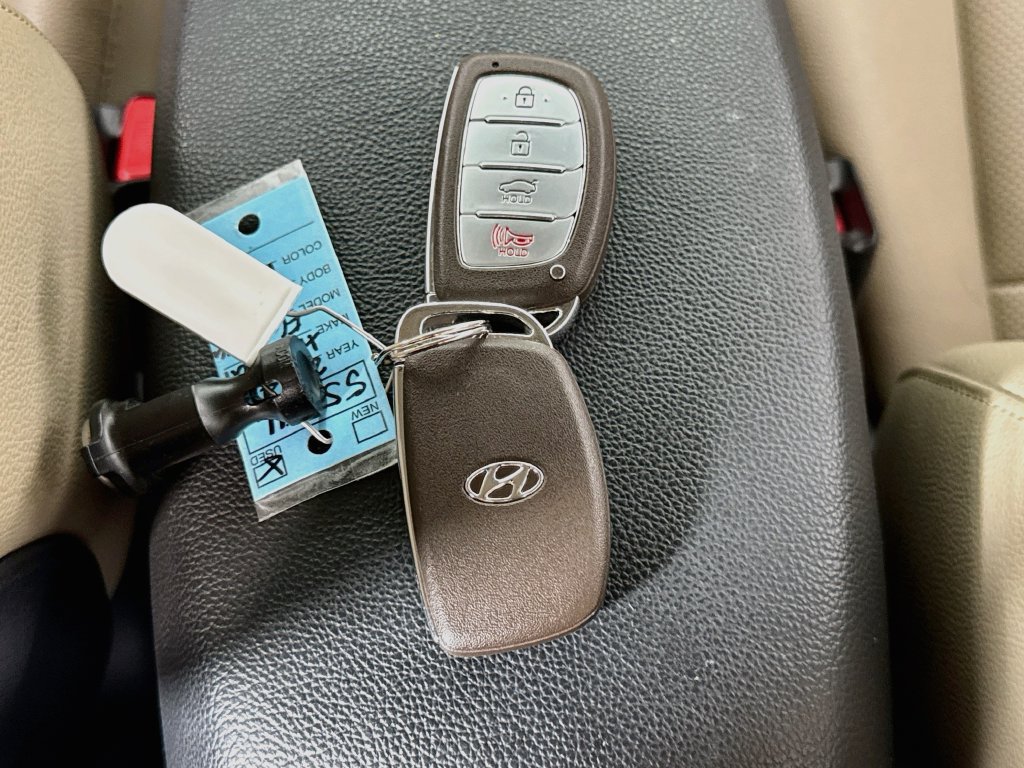 Used 2014 Hyundai Elantra Sport FWD image 27
