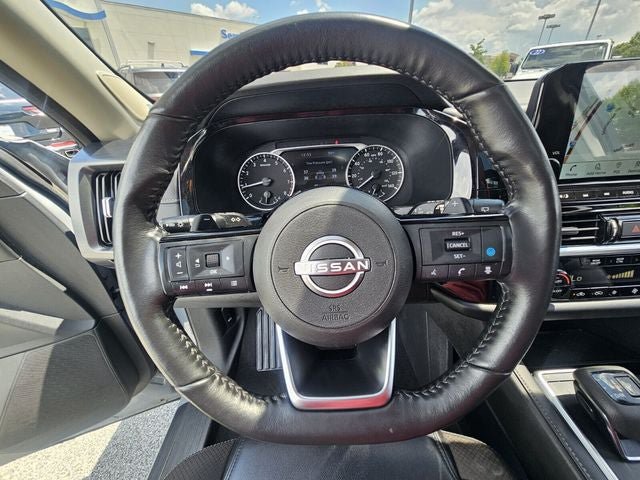 Used 2024 Nissan Pathfinder SL w/ SL Premium Package FWD image 32