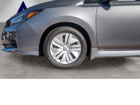 Used 2023 Nissan Leaf S image 8