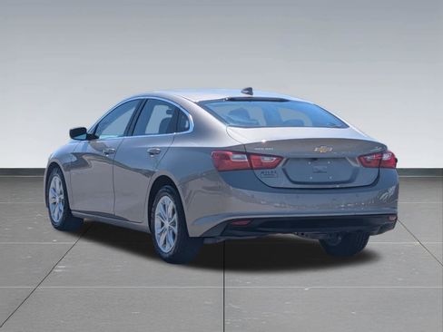 Used 2024 Chevrolet Malibu LT FWD image 3