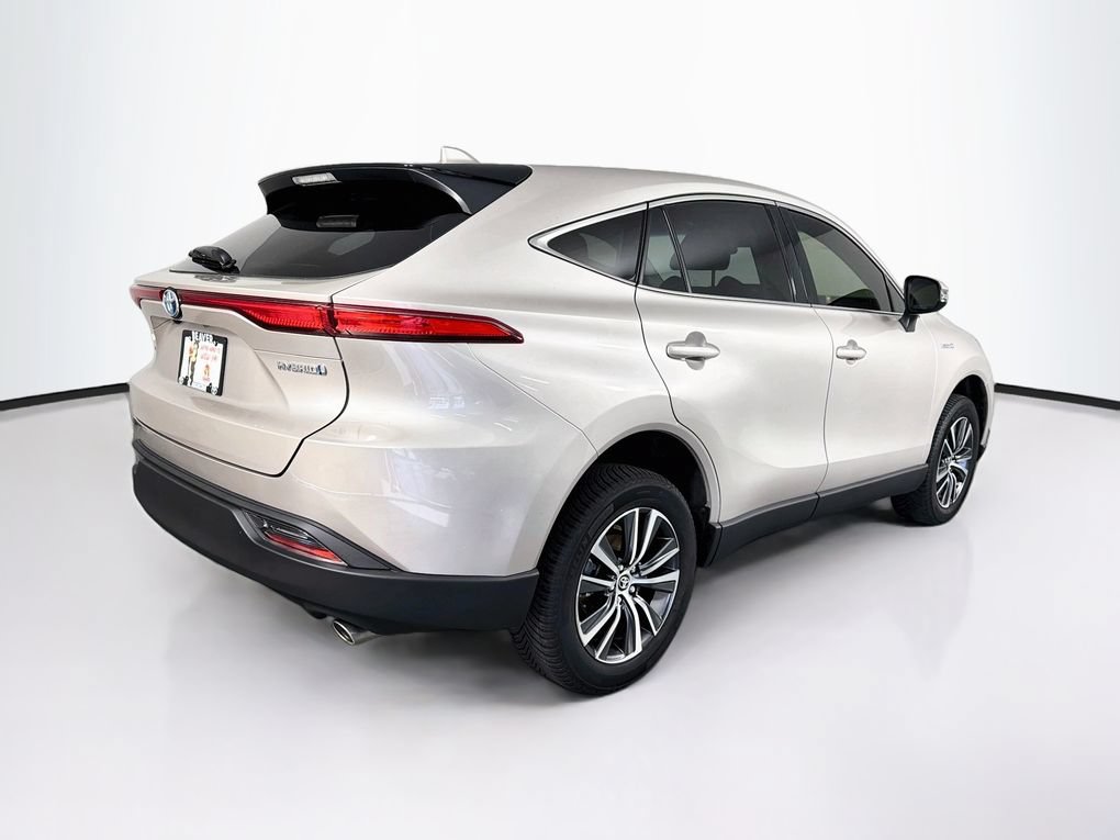 Used 2021 Toyota Venza LE AWD/4WD image 8