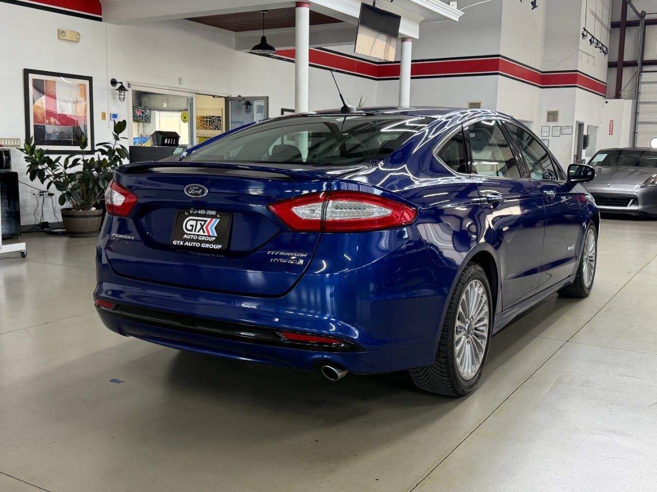 Used 2014 Ford Fusion Titanium FWD image 2