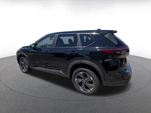 Used 2025 Nissan Rogue SV FWD image 10