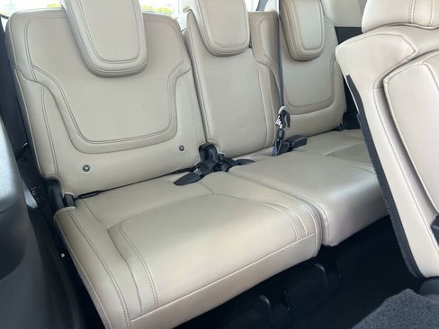 Certified 2025 INFINITI QX80 Pure w/ Cargo Package image 13