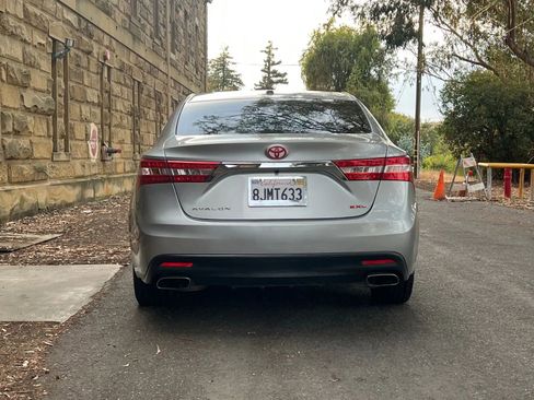 Used 2015 Toyota Avalon XLE Touring image 4