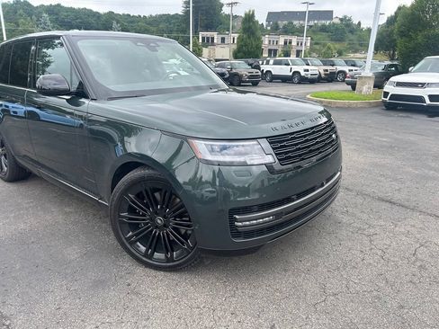 Certified 2025 Land Rover Range Rover SE AWD/4WD image 5
