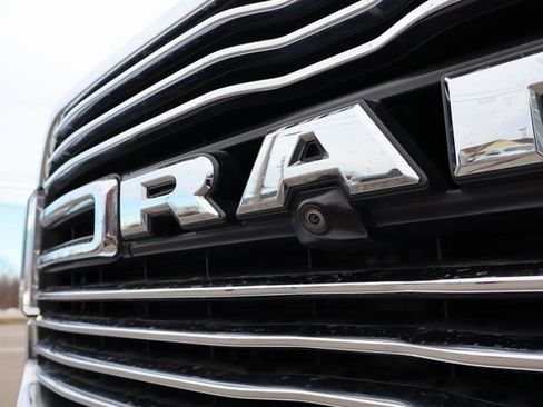 Used 2019 RAM 3500 Laramie image 7