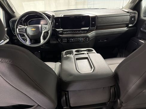 Certified 2024 Chevrolet Silverado 1500 LT image 3