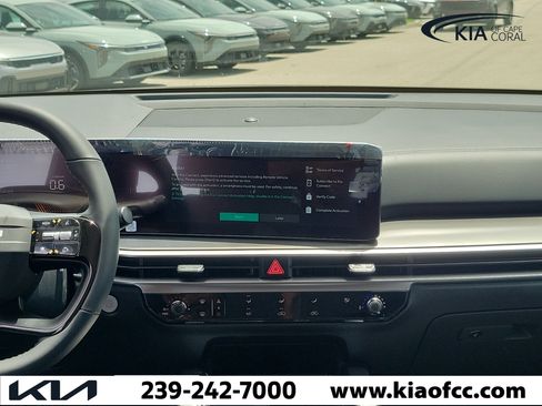 New 2026 Kia Sorento LX FWD image 17