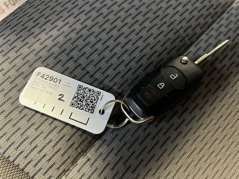 Used 2020 Ford F150 XLT w/ Heavy-Duty Payload Package image 27