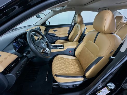 Used 2024 Nissan Sentra SV w/ SV Premium Package FWD image 13