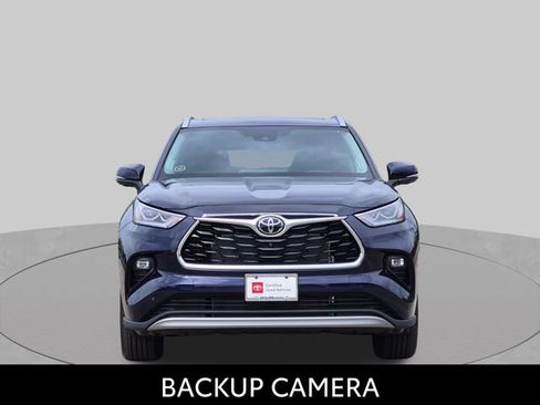 Certified 2026 Toyota Highlander Platinum AWD/4WD image 2