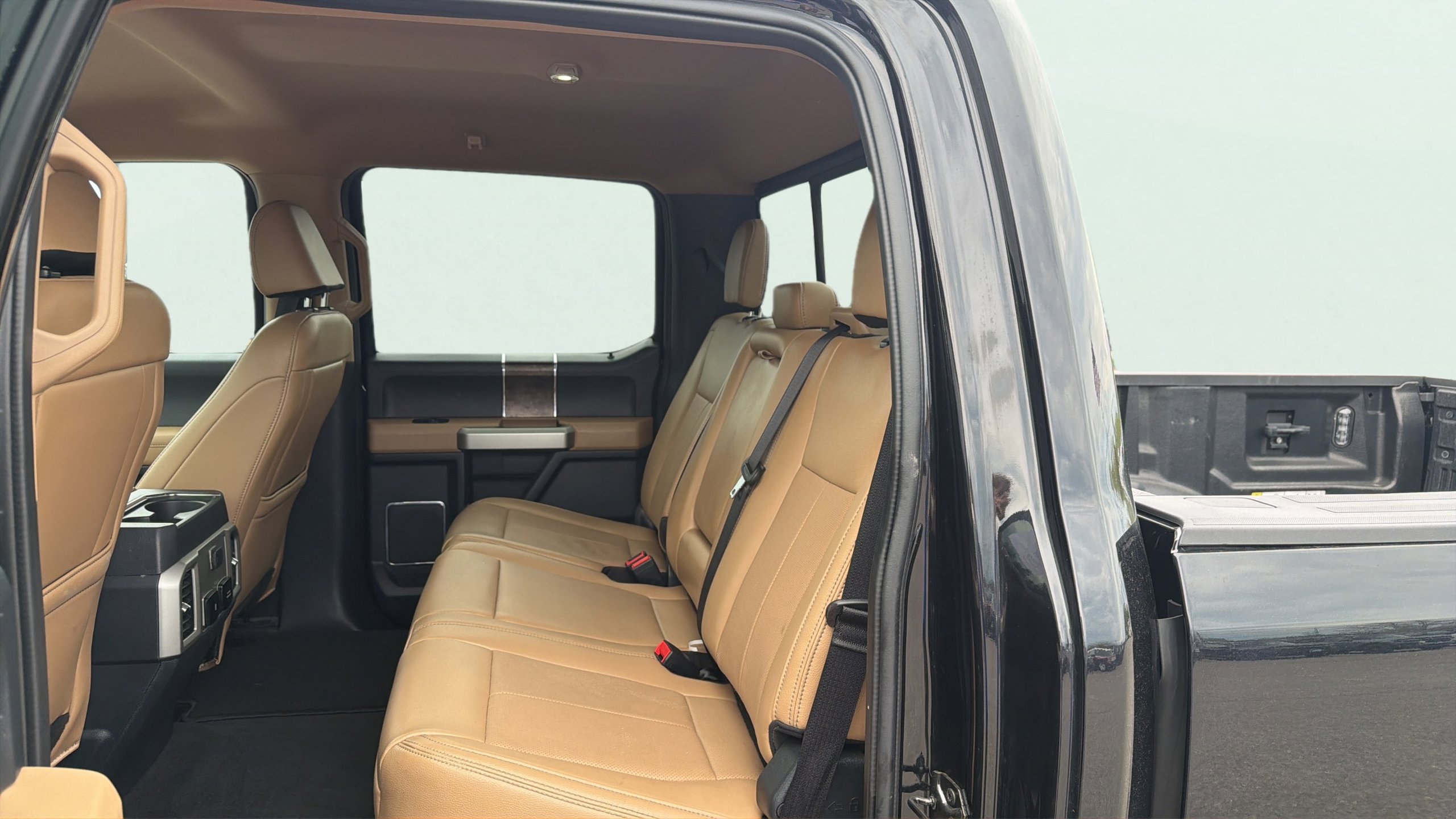Used 2022 Ford F250 Lariat w/ Lariat Ultimate Package AWD/4WD image 13