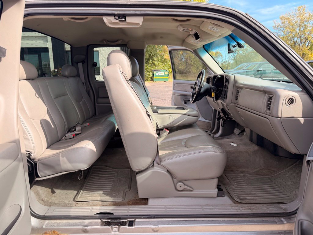 Used 2003 GMC Sierra 1500 SLT w/ SLT Preferred Equipment Group AWD/4WD image 22