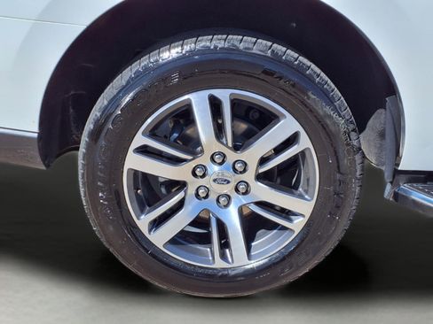 Used 2022 Ford Expedition XLT image 9