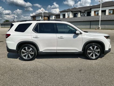 Used 2023 Honda Pilot Elite image 13