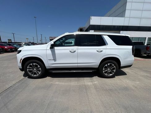 Used 2025 Chevrolet Tahoe LT w/ Comfort Package RWD image 2