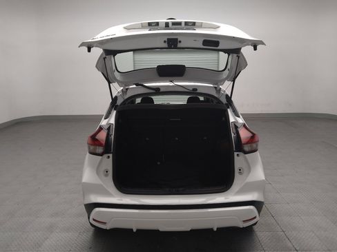 Used 2023 Nissan Kicks S FWD image 29