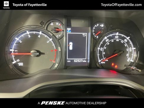 Used 2021 Toyota 4Runner SR5 Premium w/ Moonroof Package AWD/4WD image 41