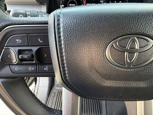 New 2026 Toyota 4Runner Limited image 19