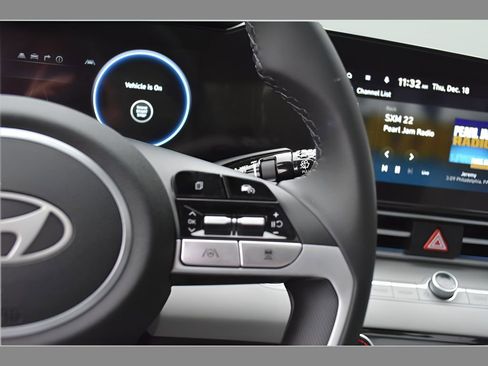 New 2026 Hyundai Elantra Limited FWD image 20