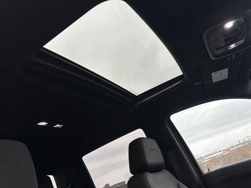 Used 2021 GMC Sierra 1500 AT4 w/ AT4 Value Package image 19