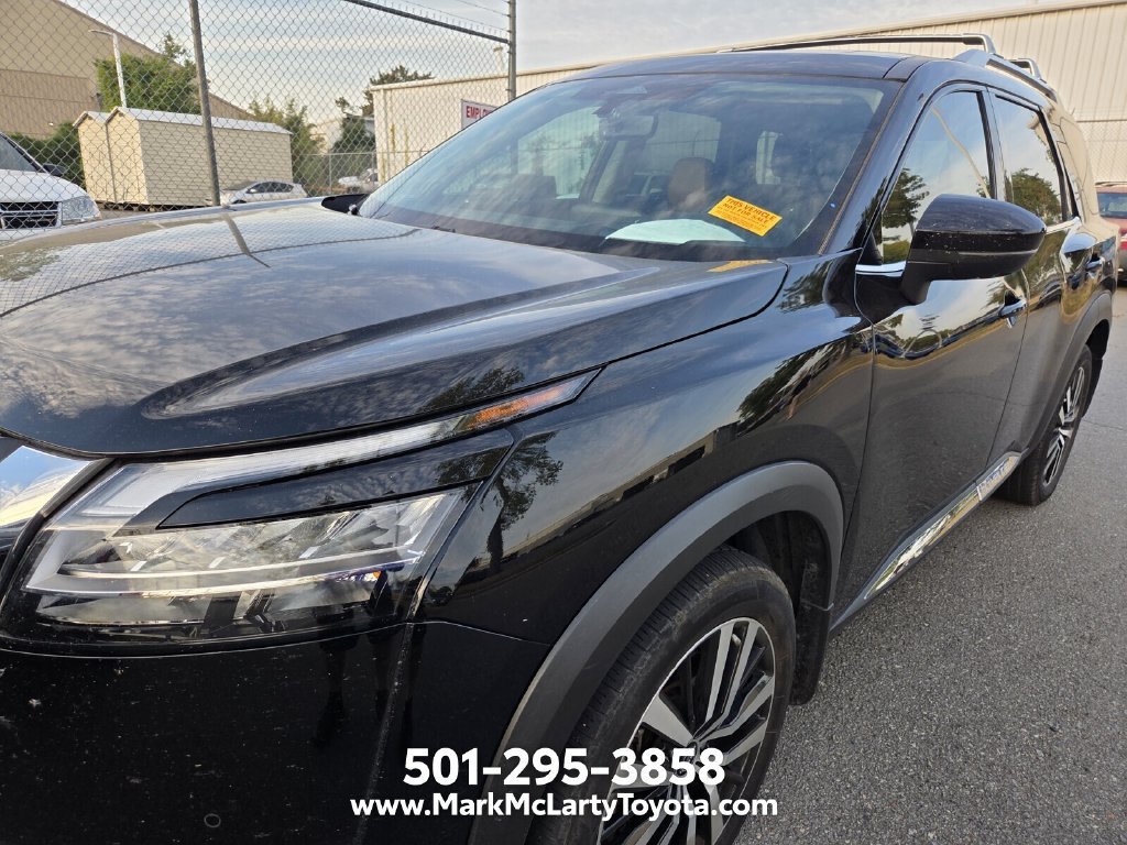 Used 2023 Nissan Pathfinder Platinum FWD image 10
