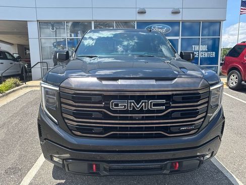 Used 2022 GMC Sierra 1500 AT4X AWD/4WD image 3
