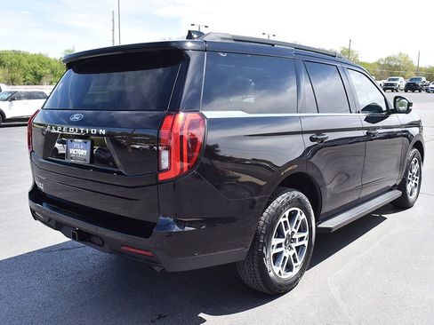 Used 2025 Ford Expedition Active AWD/4WD image 17