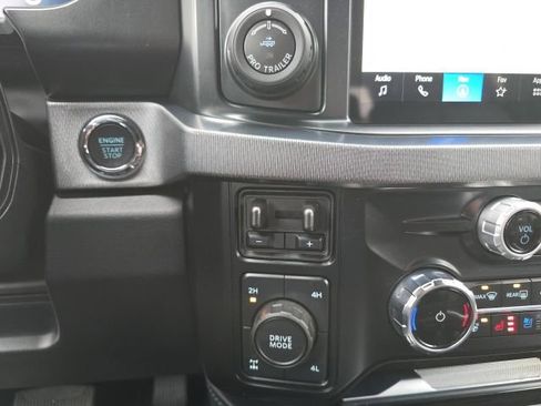 Certified 2025 Ford F250 Platinum AWD/4WD image 23