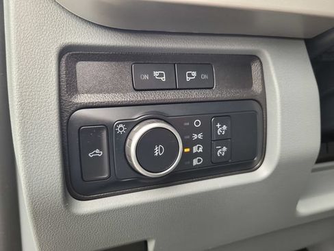 Certified 2024 Ford F250 XLT w/ FX4 Off-Road Package AWD/4WD image 17