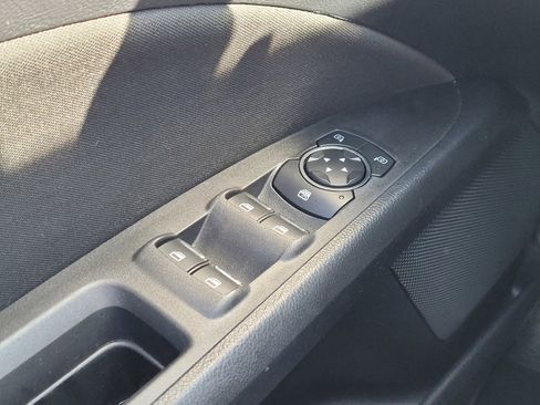 Used 2020 Ford Fusion SE image 17