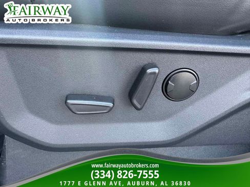 Used 2025 Ford Expedition Tremor AWD/4WD image 17