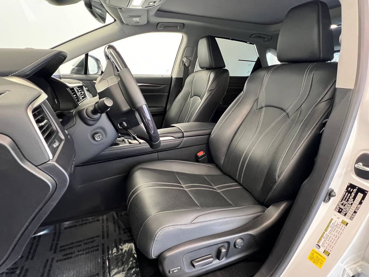 Used 2022 Lexus RX 450h AWD w/ Luxury Package image 8