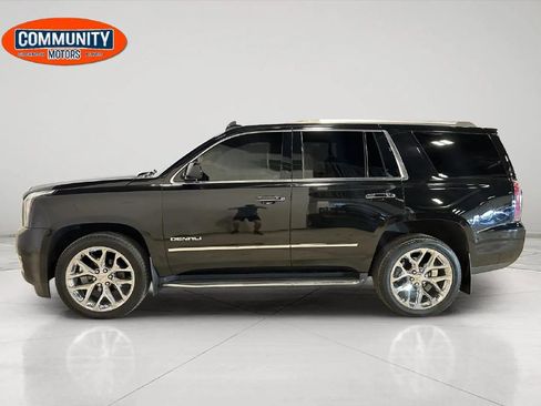 Used 2017 GMC Yukon Denali w/ Open Road Package AWD/4WD image 2