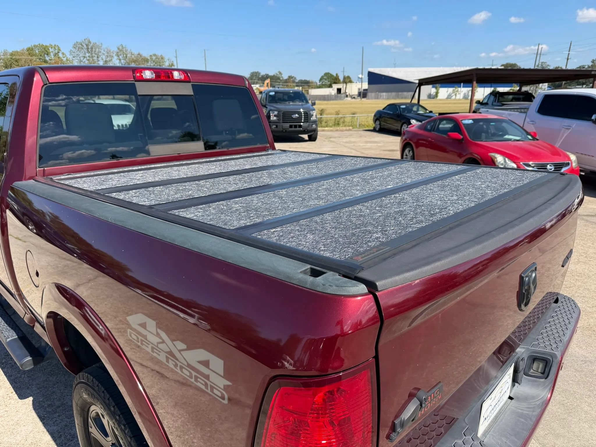 Used 2017 RAM 2500 Big Horn w/ Sport Appearance Group AWD/4WD image 4
