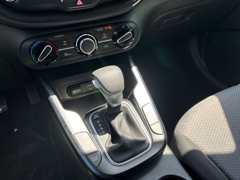 Used 2025 Kia Soul LX w/ LX Technology Package image 39