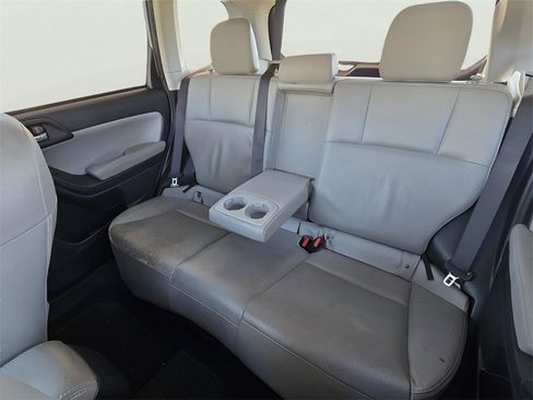 Used 2016 Subaru Forester 2.5i Touring w/ Popular Package #2 image 17