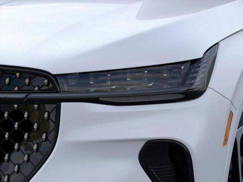 New 2026 Lincoln Nautilus Black Label image 18