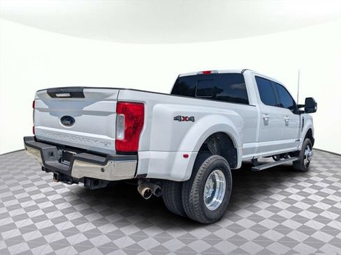 Used 2017 Ford F350 Lariat AWD/4WD image 4