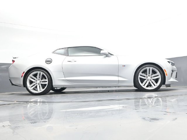 Used 2018 Chevrolet Camaro SS RWD image 31