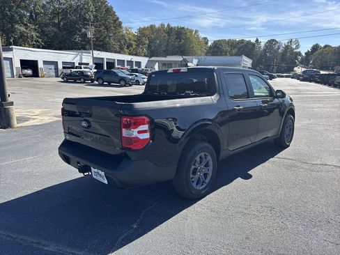 New 2025 Ford Maverick XLT image 7